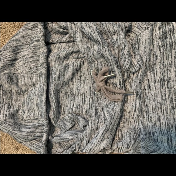 Athleta Heather Gray Knit Top - Picture 3 of 5